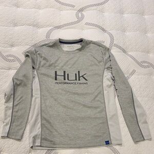 Huk Men's Light Gray Long Sleeve Fishing Tee